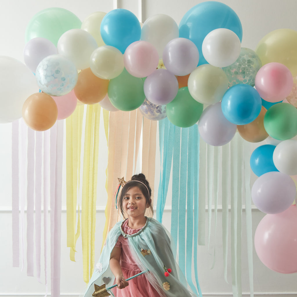 Balloons & Garland