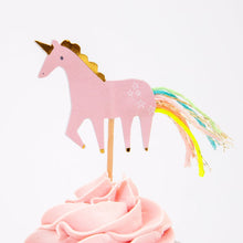 Load image into Gallery viewer, Unicorns Cupcake Kit
