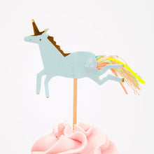 Load image into Gallery viewer, Unicorns Cupcake Kit
